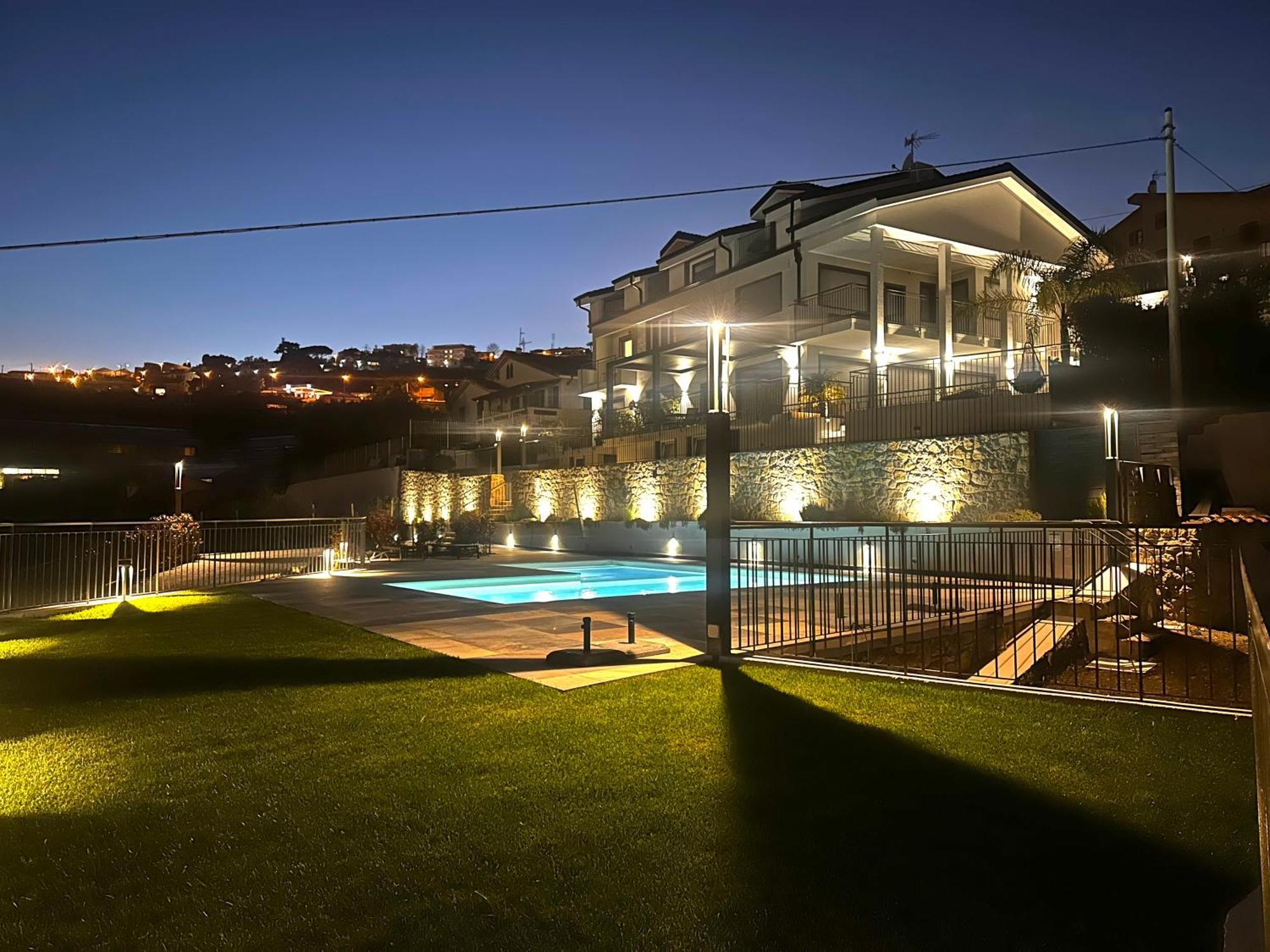 Villa La Matta Apartments And Luxury Suites Санремо Экстерьер фото